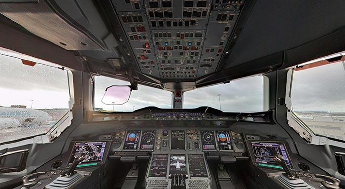 amazing virtual reality tour of the flight deck of an Airbus 380
